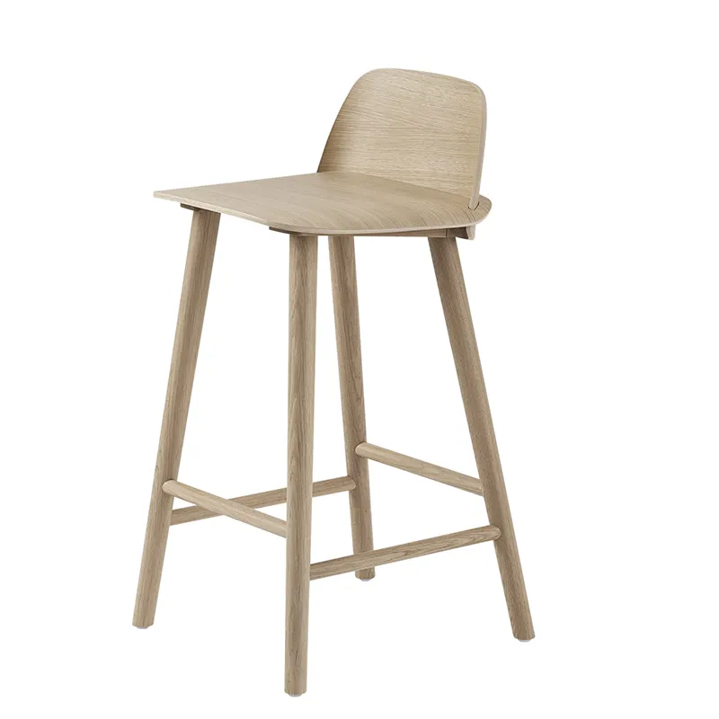 Muuto, Nerd baarituoli 65 cm - metallisen jalkatuen kanssa - Oak