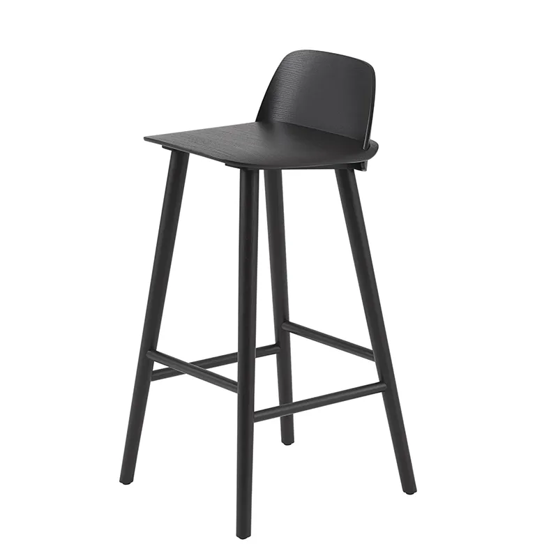 Muuto, Nerd baarituoli 75 cm - metallisen jalkatuen kanssa - Black