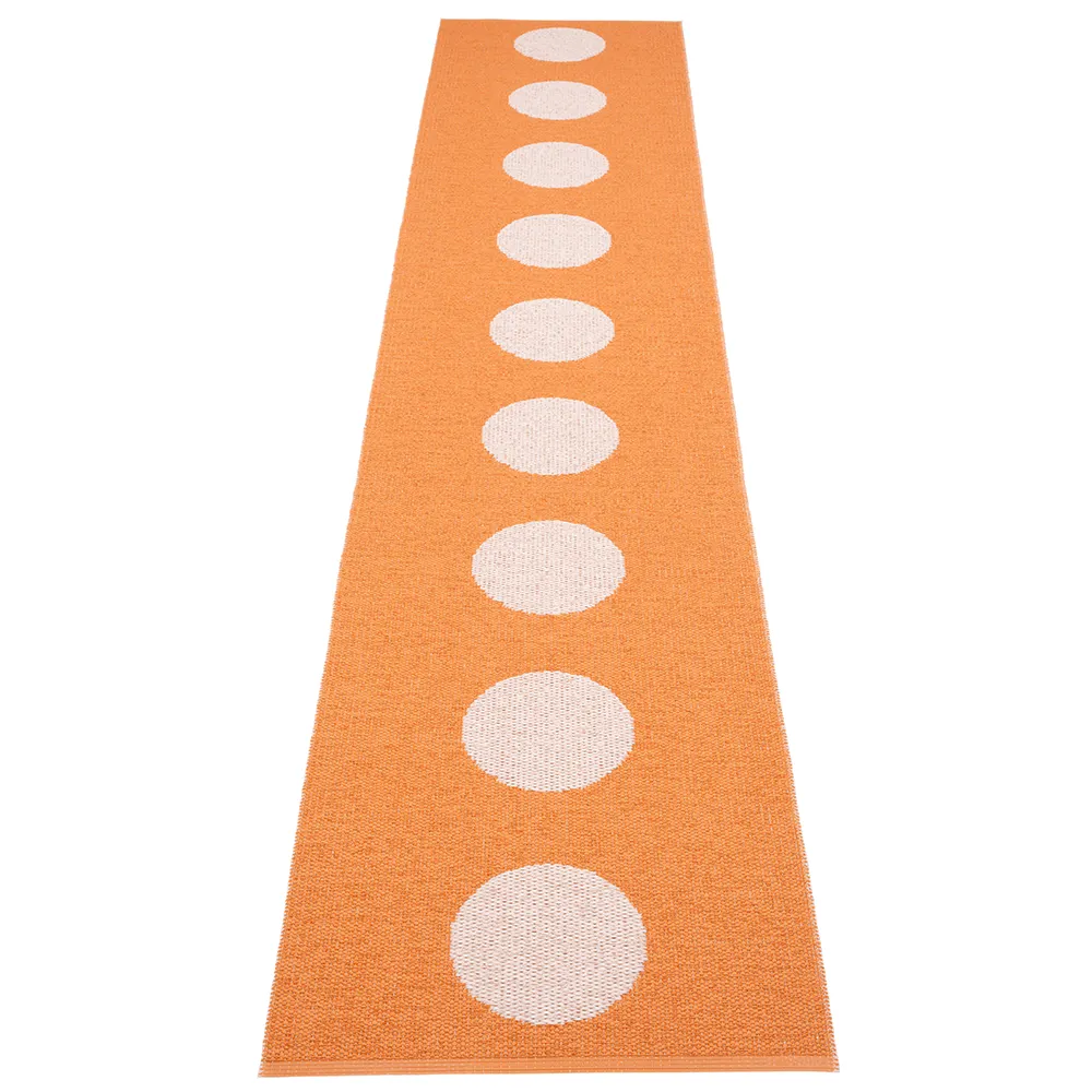 Pappelina, Vera Pop matto Pale Orange/Pearl Pink 70 x 360cm