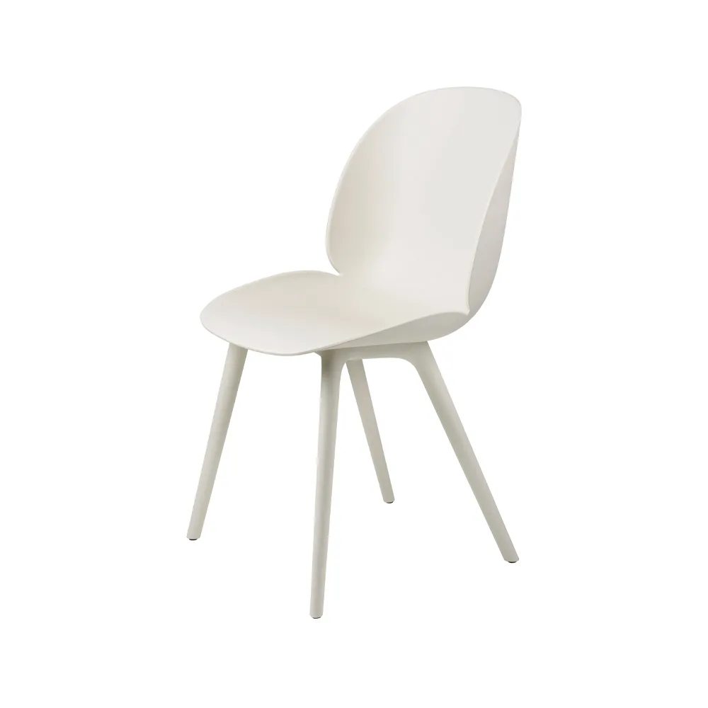 GUBI Beetle Dining Outdoor -tuoli Alabaster white