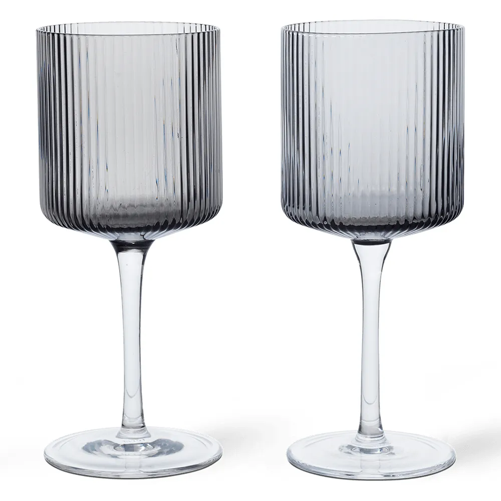 Ferm Living, Ripple Valkoviinilasit 2-pack - Smoked Grey
