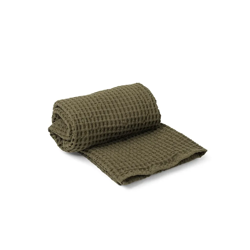 Ferm Living, Kylpypyyhe Orgaaninen Puuvilla Olive
