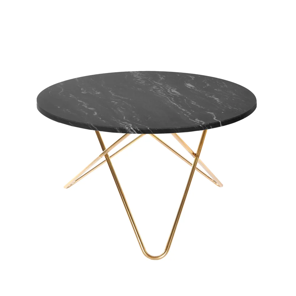 OX Denmarq Big O Table -ruokapöytä Marmori marquina, messinkijalusta