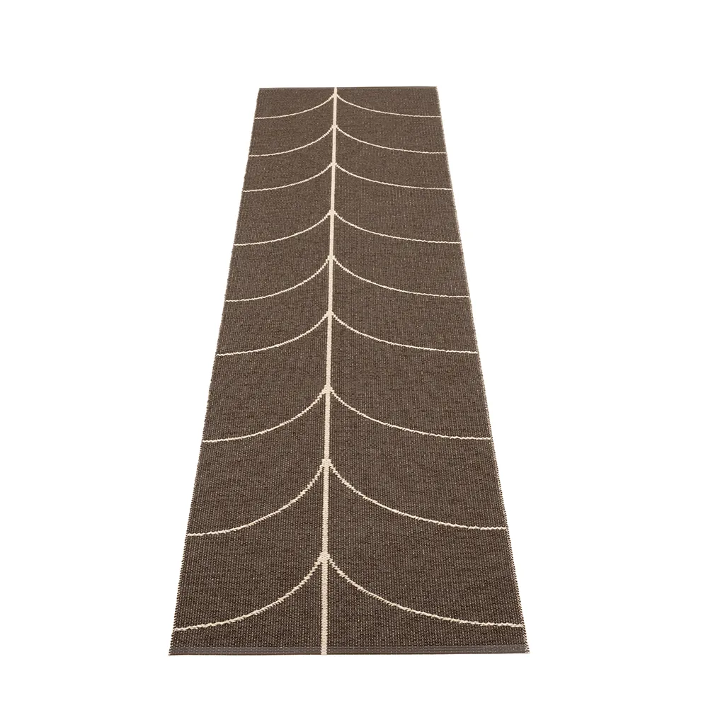 Pappelina, Kudottu Matto Leif Dark Brown 70x270 cm