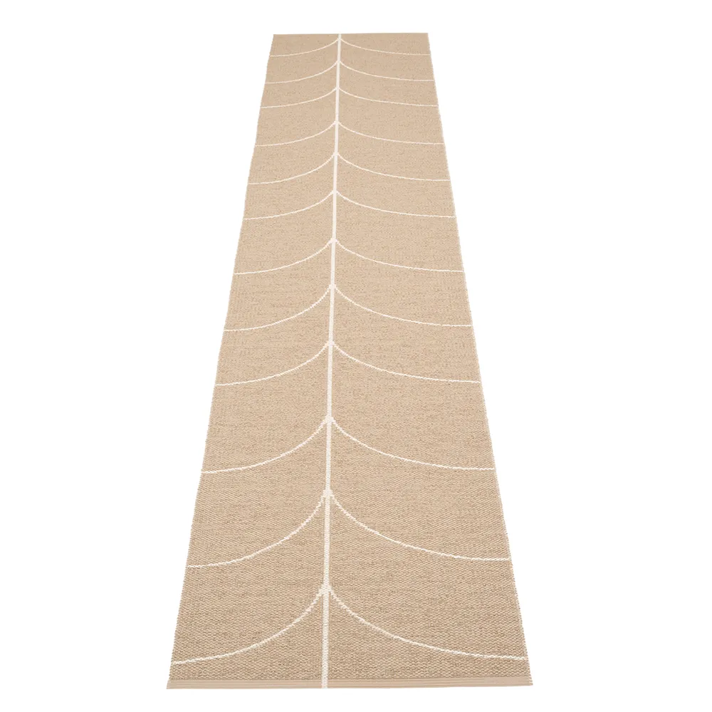 Pappelina, Kudottu Matto Leif Light Nougat 70x360 cm