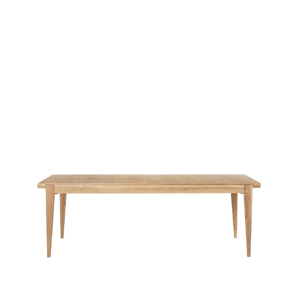 GUBI S-table ruokapöytä Oak matt lacqured, extendable