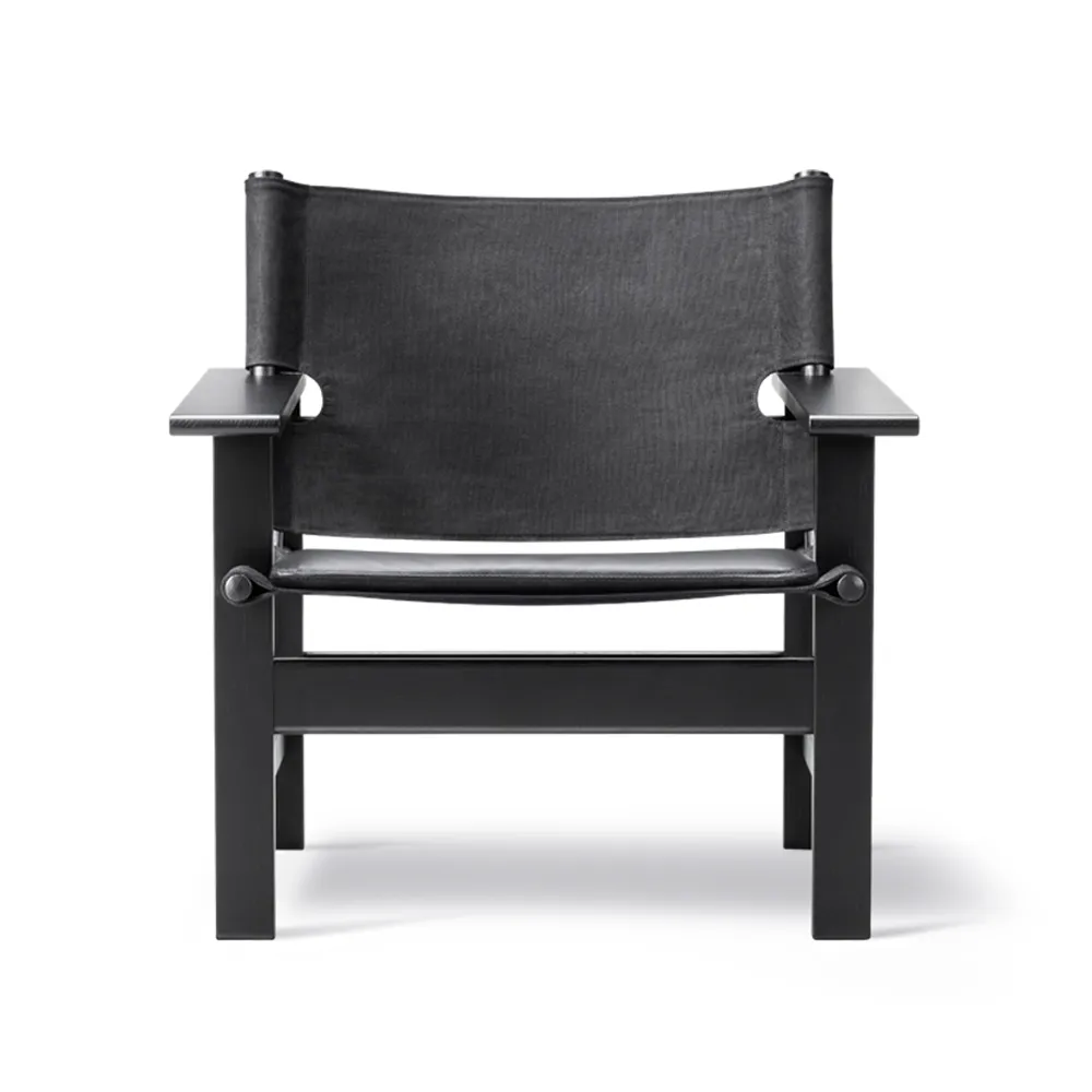 Fredericia Furniture The Canvas Chair - nojatuoli Canvas musta-musta-lakattu tammi, sisältäen musta nahkapatja